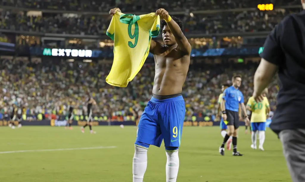 Endrick salva Brasil, que vence México em jogo de falhas defensivas e dificuldades de criação