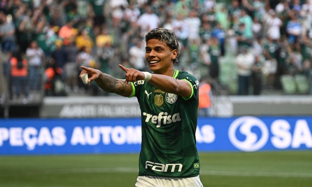 Veiga volta a marcar, e Palmeiras vence o Fortaleza pelo Brasileirão