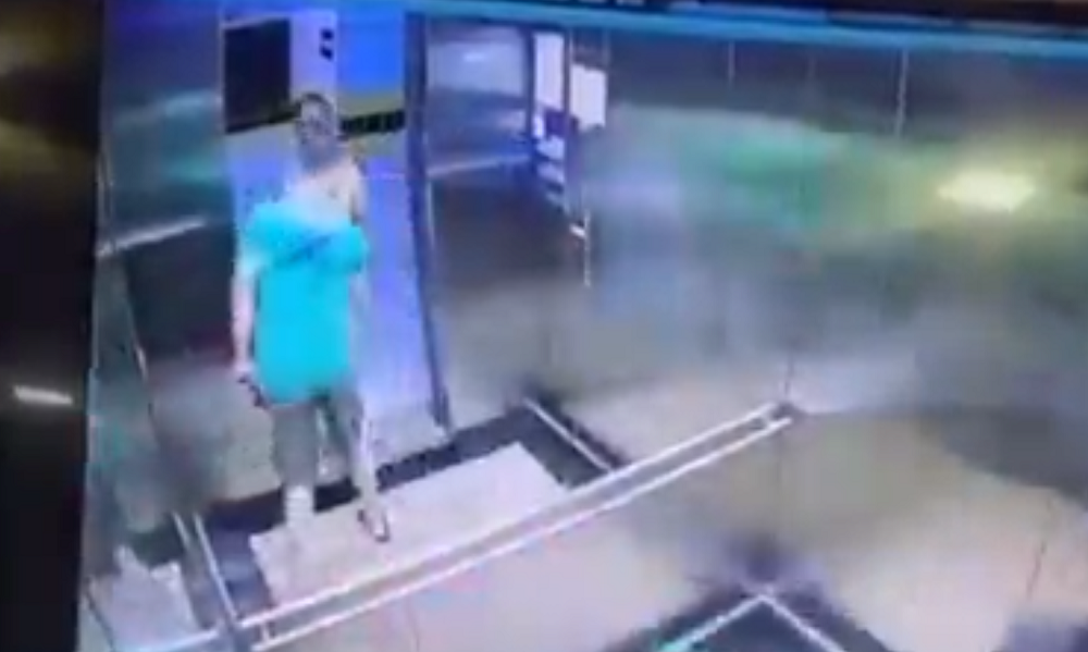 Homem é demitido e pode ser preso após assediar mulher em elevador de prédio comercial em Fortaleza