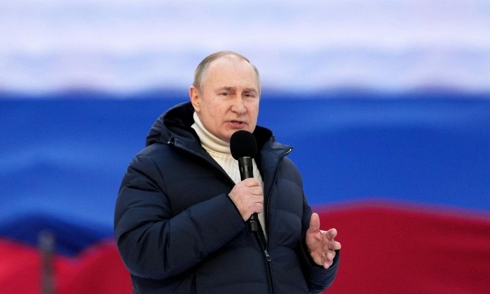 Putin acusa Ucrânia de ‘crimes de guerra’ e diz que tropas russas estão fazendo o possível para preservar a vida