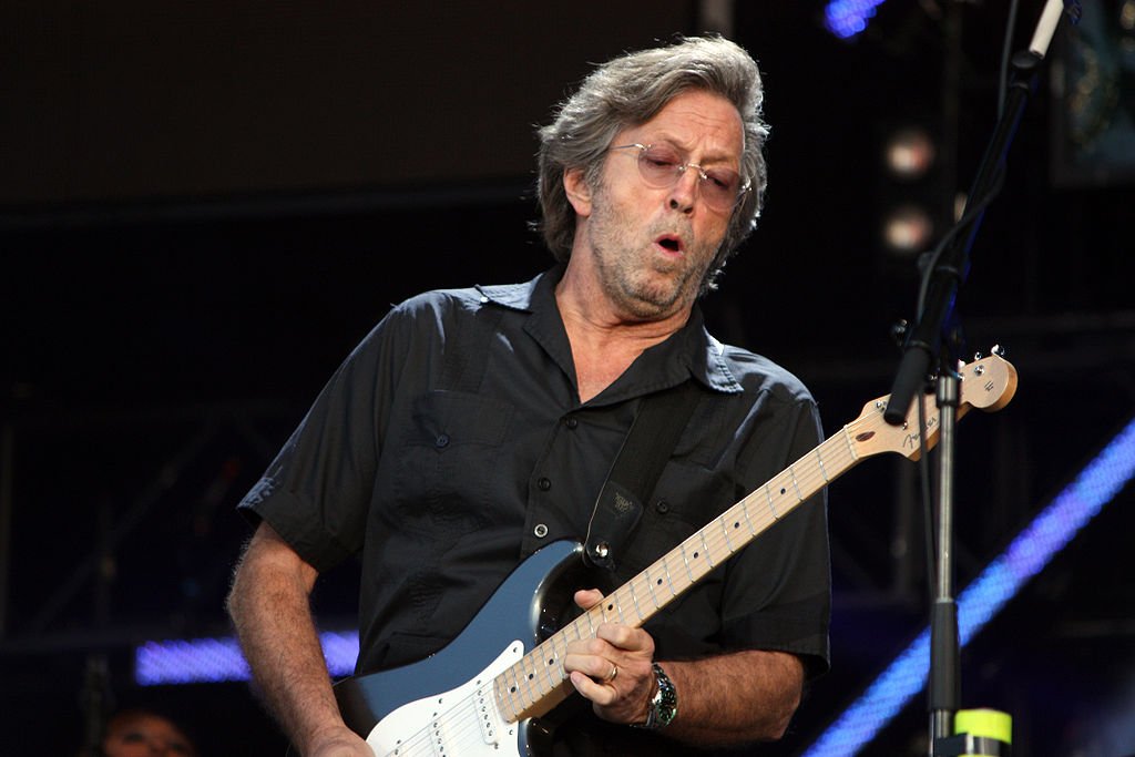 Eric Clapton diz que não tocará em locais que exijam vacinação contra a Covid-19