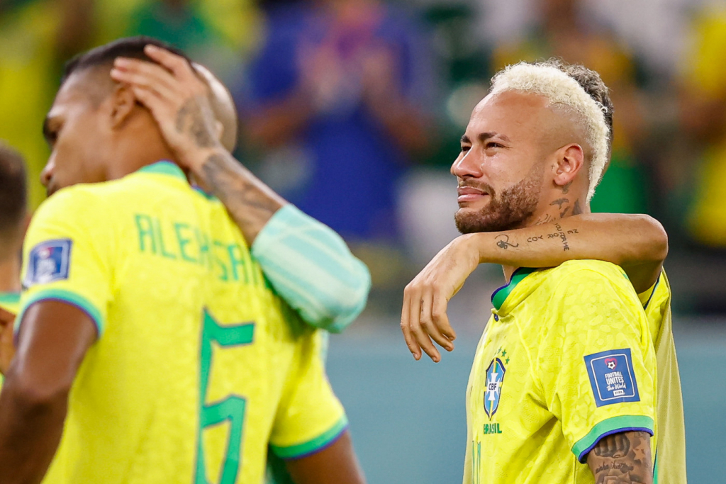 ‘Não fecho as portas para a Seleção, mas não garanto que eu voltarei’, diz Neymar após derrota