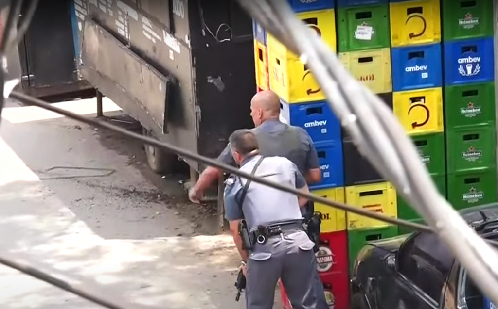 Polícia diz que bandidos tentaram intimidar policiais durante campanha de Tarcísio em favela