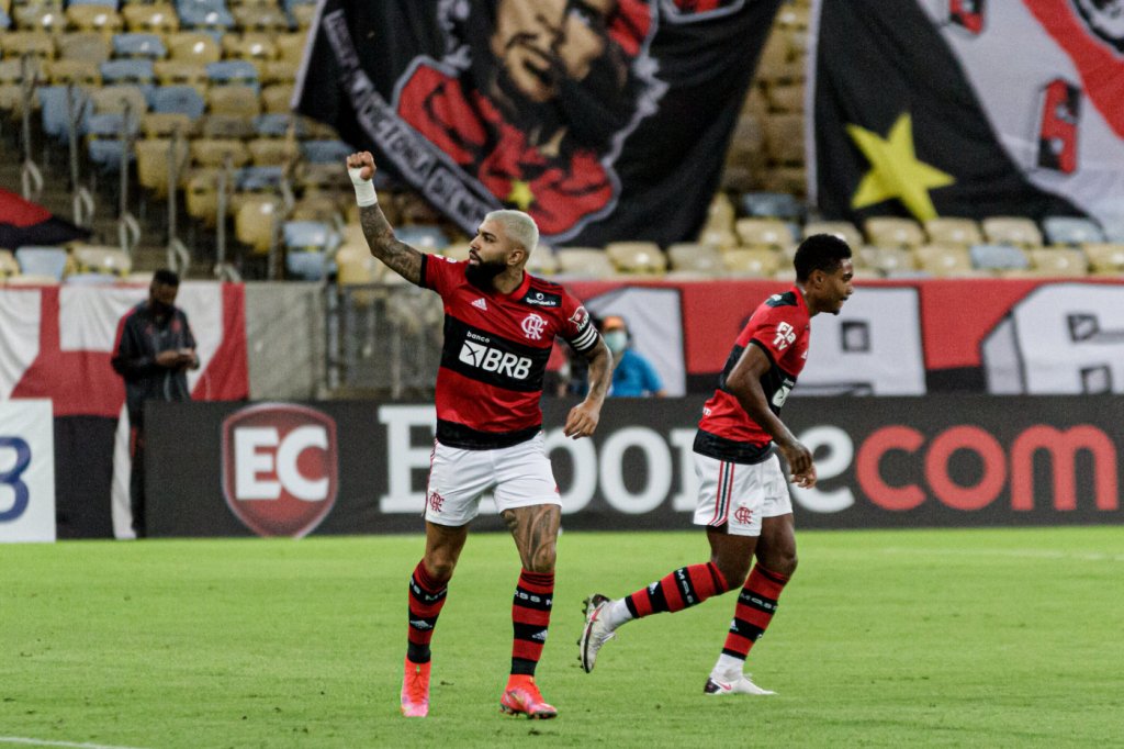 Secretaria Municipal de Saúde avaliará protocolo do Flamengo sobre presença do público em partidas