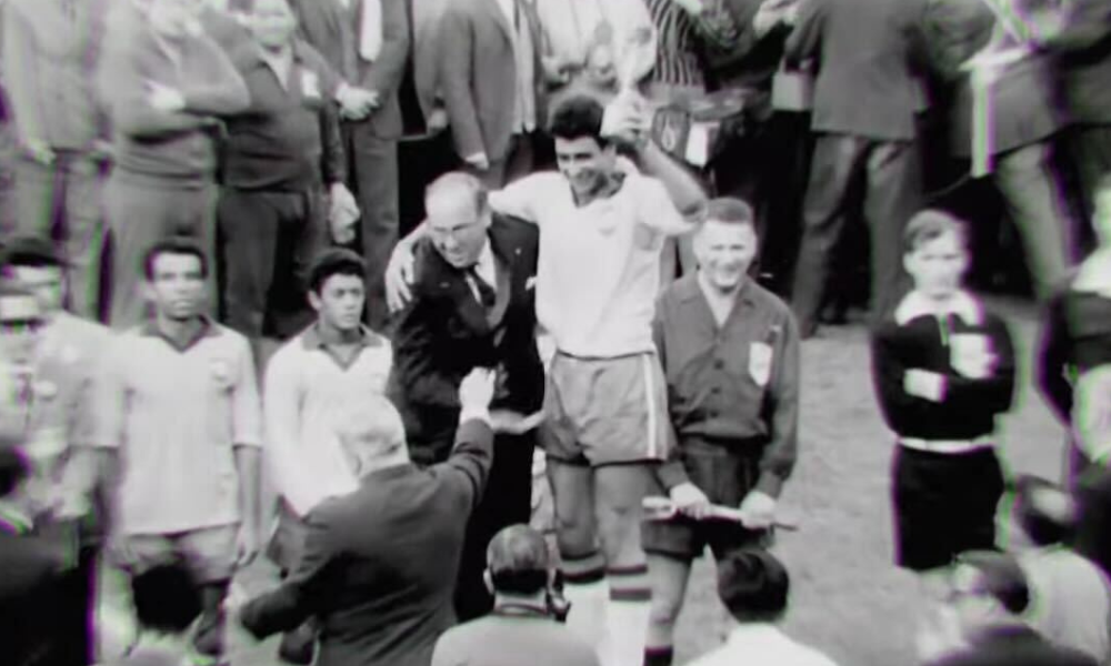 Jovem Pan na história do país: Paulo Machado de Carvalho chefiou delegação brasileira campeã das Copas do Mundo de 1958 e 1962