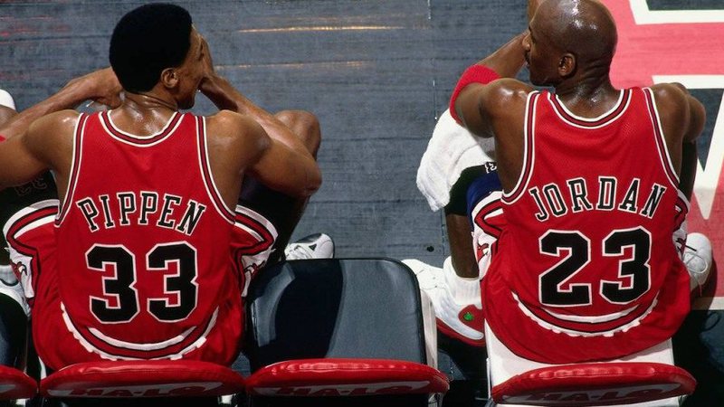 Scottie Pippen chama Michael Jordan de ‘jogador horrível’ e vê LeBron James como o maior da história do basquete