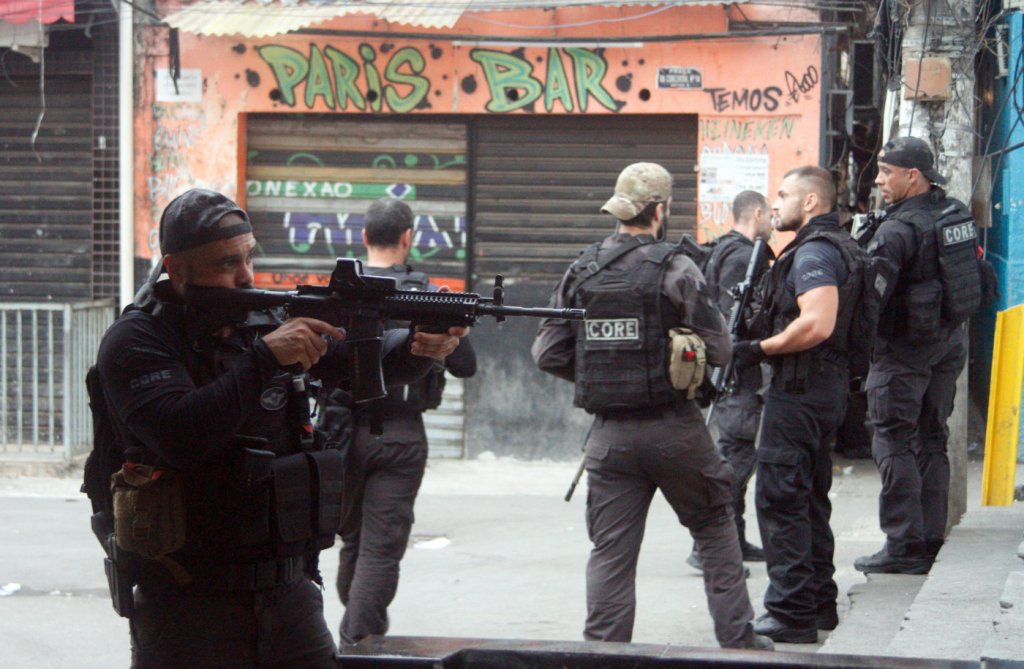 O que diz decisão do STF que restringe operações policiais em comunidades no Rio