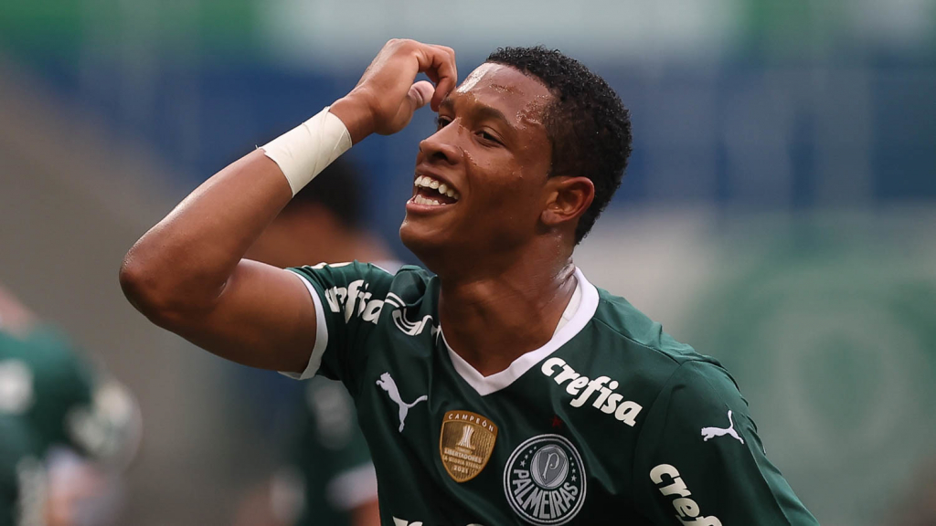 Danilo se despede do Palmeiras e afirma que levará ‘time e torcida no coração’