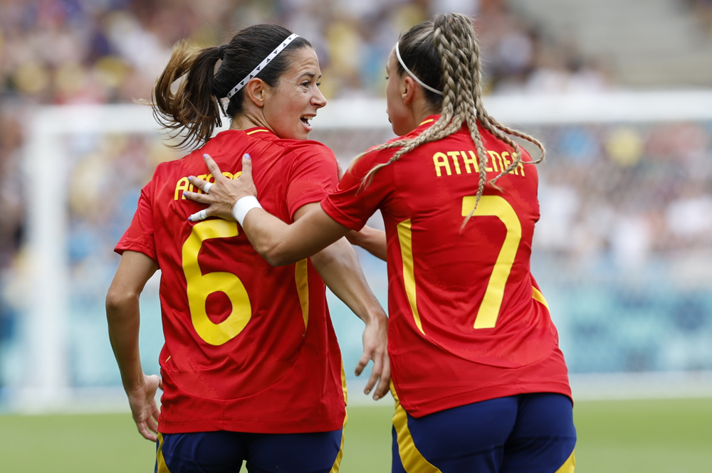 Com gol da melhor jogadora do mundo, Espanha vence o Japão na estreia do futebol feminino 