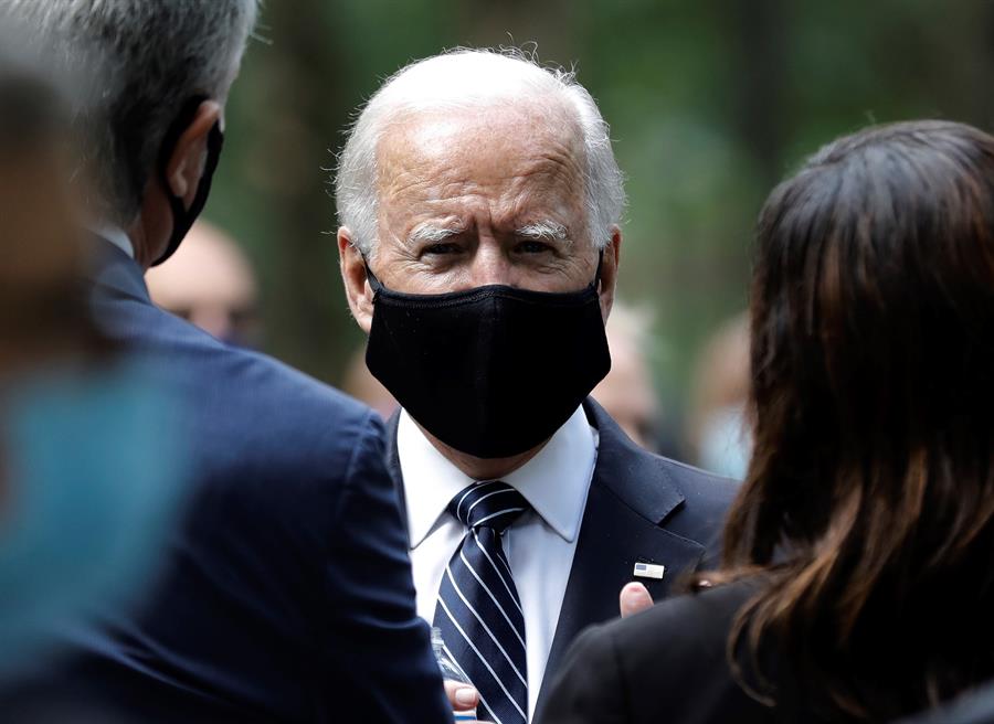 Joe Biden vê atuação de ‘terroristas domésticos’ em invasão ao Capitólio