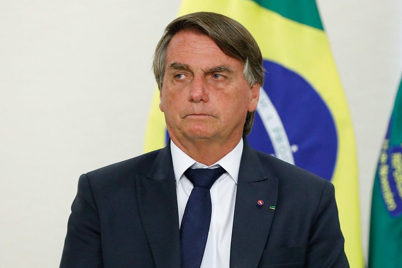‘Temos três ministros que infernizam o país: Fachin, Barroso e Moraes’, diz Bolsonaro