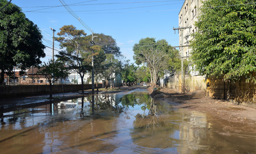 Nível do rio Guaíba volta a subir após chuvas intensas em Porto Alegre