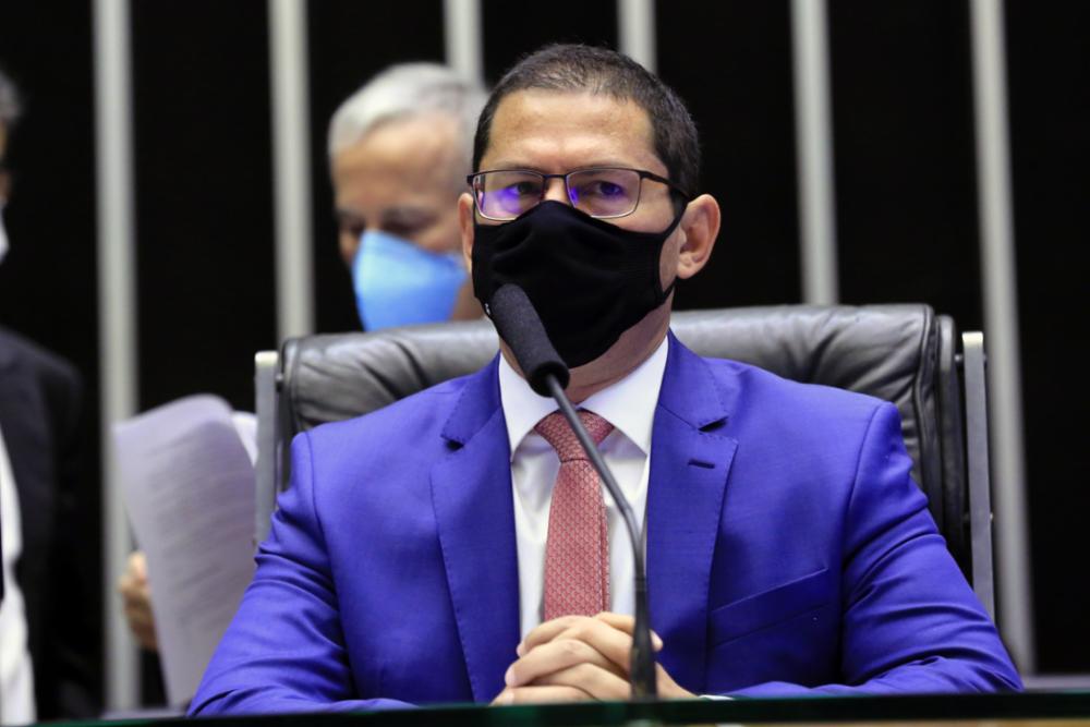Marcelo Ramos pede a Lira acesso aos pedidos de impeachment de Bolsonaro