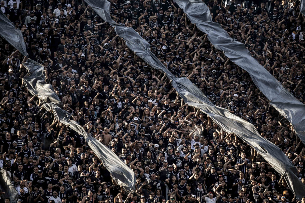 Corinthians revela preços ‘salgados’ para jogo contra Nacional-PAR; ingressos chegam a R$ 550