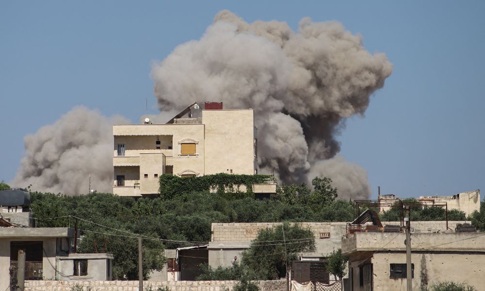 Ataque aéreo russo na Síria deixa ao menos 13 mortos