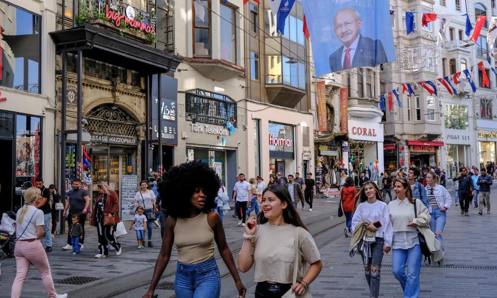 Oposição na Turquia aposta nos jovens para acabar com a era Erdogan após 20 anos; entenda