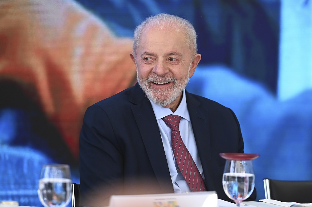 Lula diz que Brasil não gastará o que não tem e aposta em crescimento de 3,5% do país