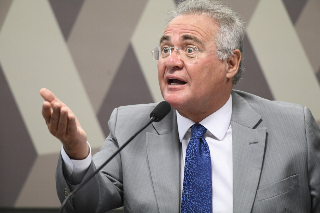 PGR pede fim de indiciamento de Calheiros e STF afasta delegado que investiga Bolsonaro