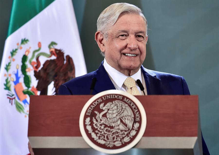Presidente do México anuncia que está com Covid-19