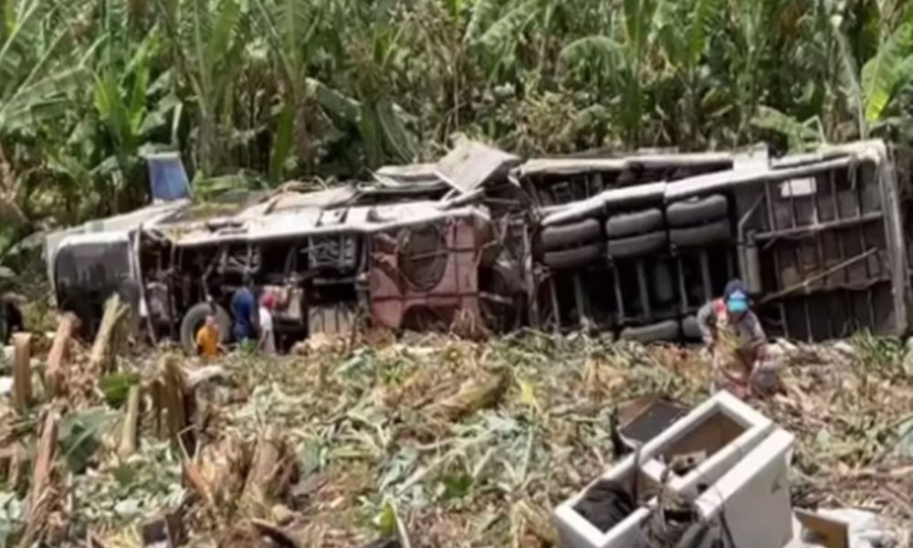 Acidente com trio elétrico em Pernambuco deixa três mortos e seis feridos 