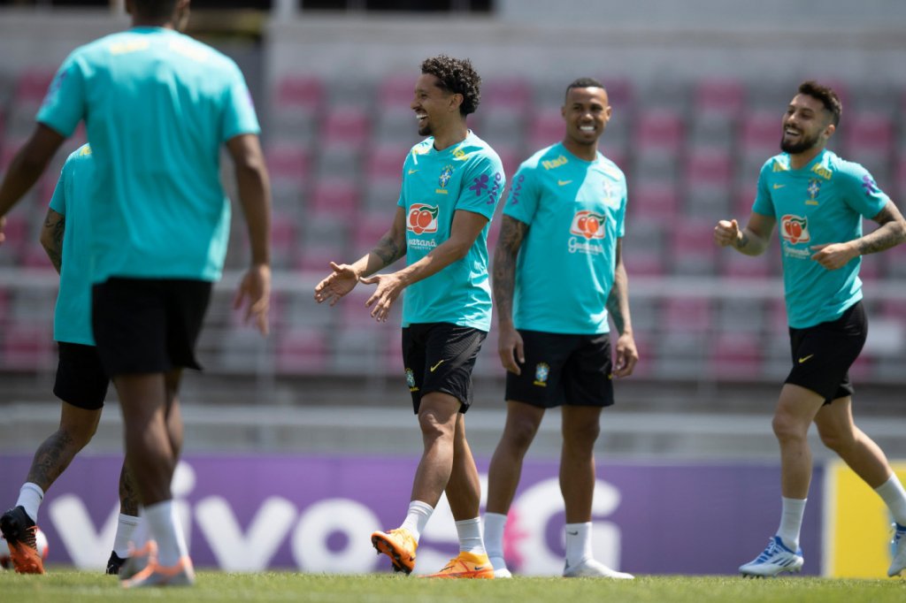 Sem finalistas da Liga dos Campeões, seleção brasileira faz primeiro treino em Seul