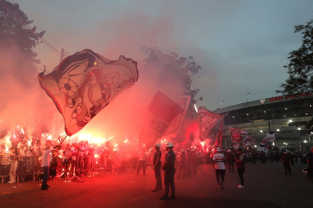 São Paulo vê Morumbi virar ‘caldeirão’ e tenta levantar 21ª taça em seu estádio; relembre as conquistas