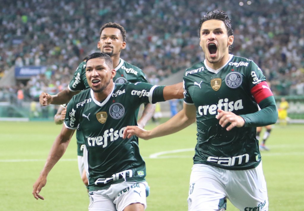 Palmeiras vence, amplia tabu contra o Santos e mantém invencibilidade no Paulista