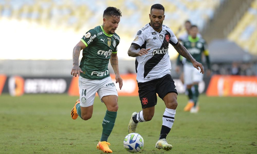 Vasco e Palmeiras empatam em 2 a 2 e seguem sem perder no Campeonato Brasileiro