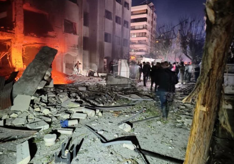 Bombardeio israelense na Síria deixa 15 mortos, diz ONG