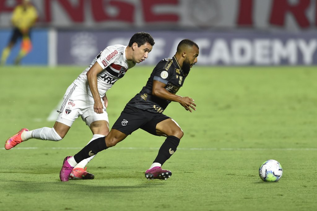 Em primeiro jogo sem Diniz, São Paulo empata com o Ceará no Morumbi