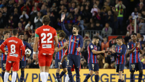 Em despedida de Piqué, Barcelona vence Almería e assume liderança do Espanhol