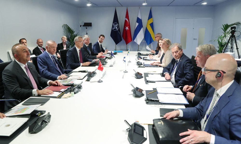 Turquia muda de posicionamento e aprova adesão de Finlândia e Suécia à Otan