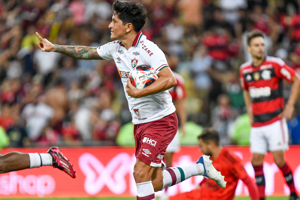 Fluminense vira contra o Flamengo e leva o título da Taça Guanabara