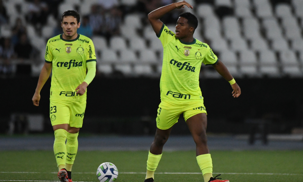 Com Endrick inspirado, Palmeiras consegue virada histórica contra o Botafogo no RJ