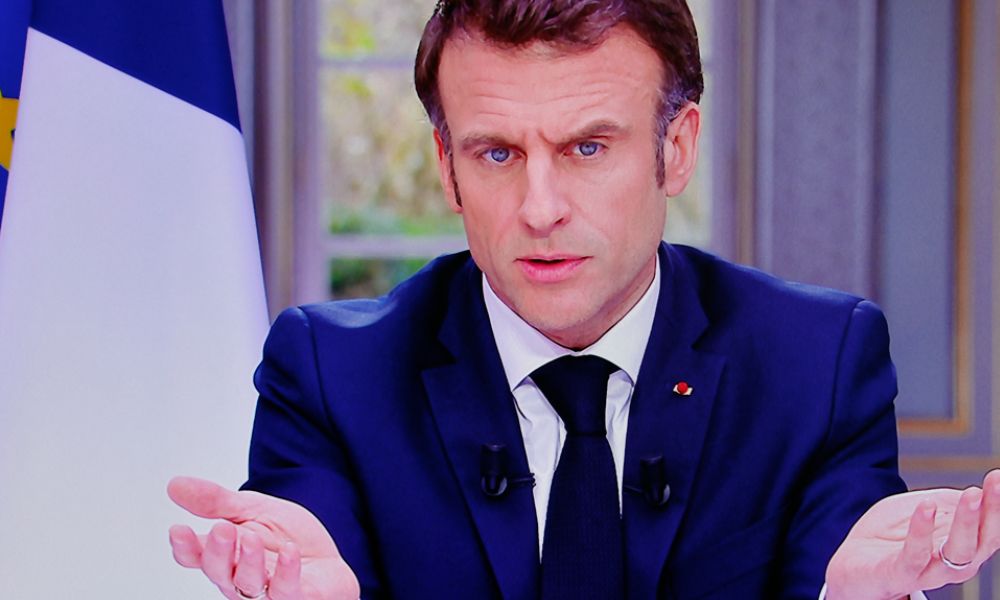 Presidente da França recebe pedaço de dedo em carta enviada por correio ao Palácio do Eliseu