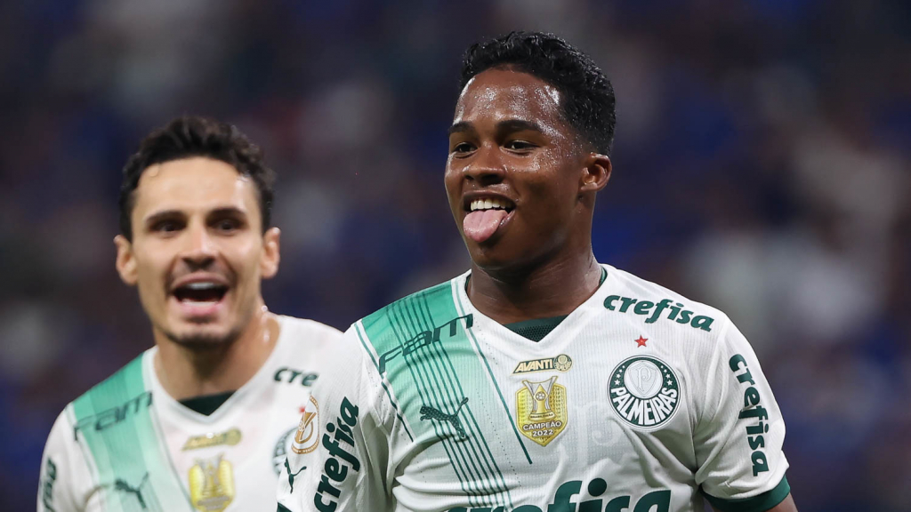Endrick vira titular na reta final, prova que Abel estava errado e se torna o grande nome do 12º Brasileiro do Palmeiras