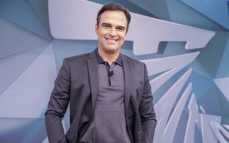 Tadeu Schmidt como apresentador do ‘BBB 22’? Globo diz que vai anunciar surpresa no ‘Fantástico’
