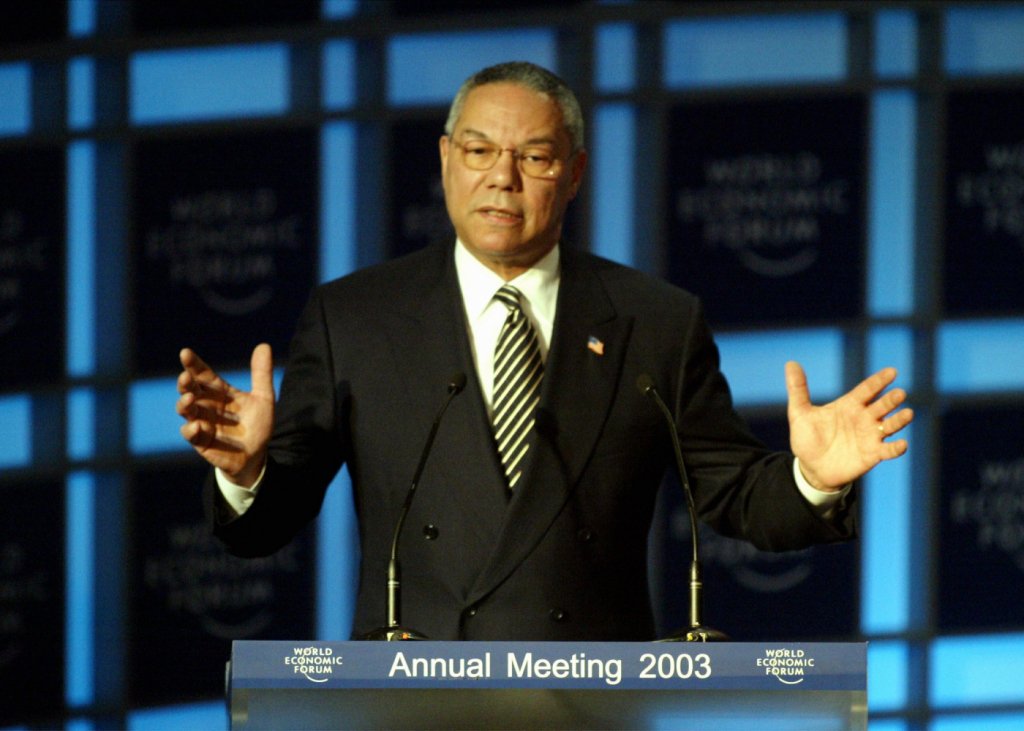 Colin Powell, ex-secretário de Estado do governo Bush, morre de Covid-19 nos EUA