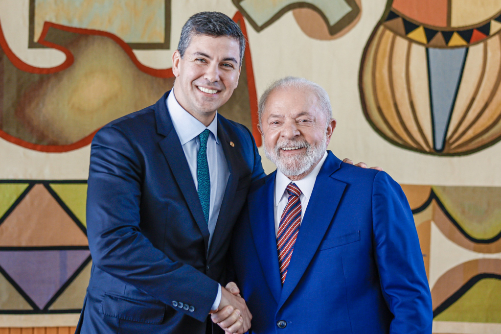 Em encontro com Lula, presidente eleito do Paraguai defende maior autonomia do país sobre Itaipu