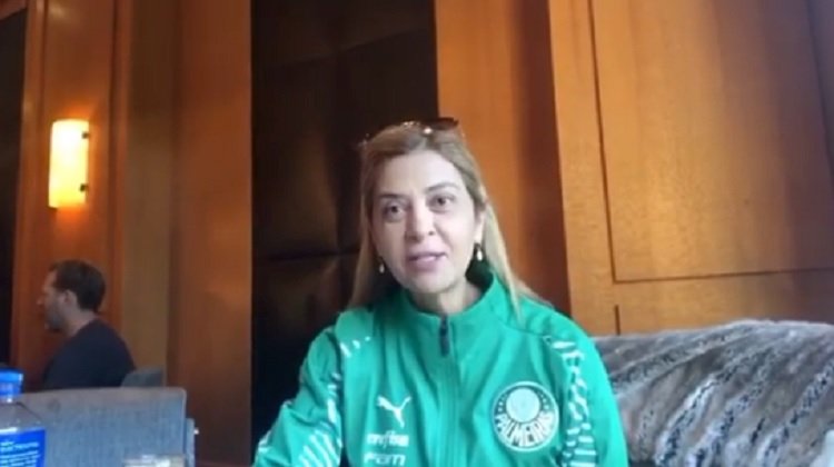 Leila Pereira extravasa após título do Palmeiras na Libertadores: ‘Dane-se o resto’