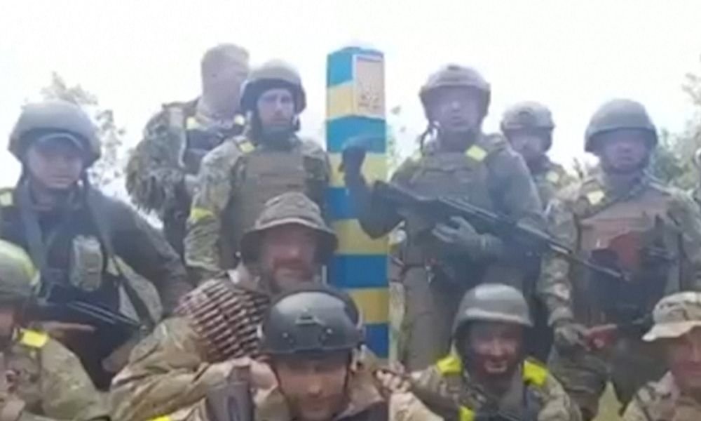Ucrânia recupera região de Kharkiv e avança até fronteira com a Rússia