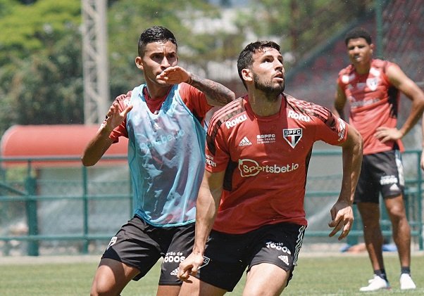 Calleri e Nestor treinam mais uma vez e devem reforçar o São Paulo contra o Bahia