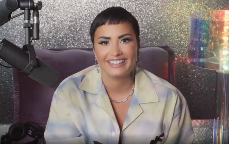 Demi Lovato diz que se identifica como uma pessoa não-binária: ‘Irei mudar meus pronomes’