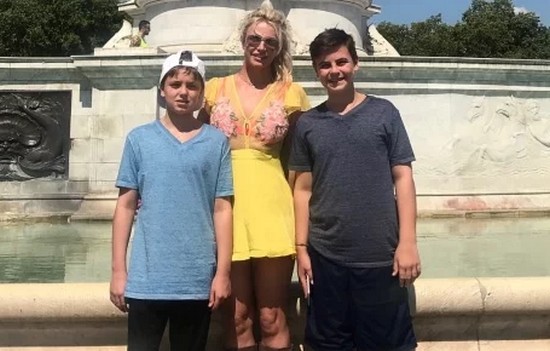 Ex-marido de Britney Spears diz que filhos decidiram se afastar da cantora