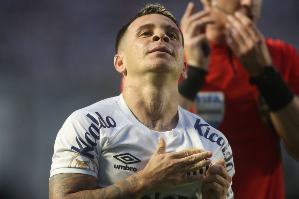 Santos anuncia empréstimo de Soteldo para o Grêmio