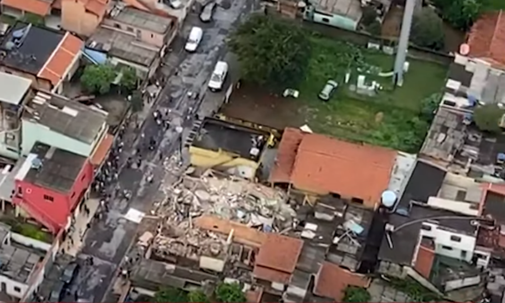 Bebê e homem morrem após prédios desabarem em BH; bombeiros apontam ‘colapso estrutural’
