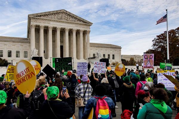 EUA pedem que Suprema Corte preserve direito ao aborto no país