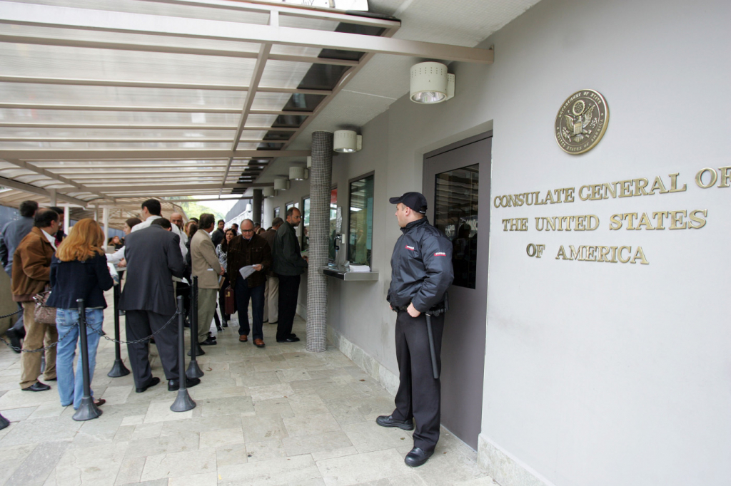 Consulados dos EUA no Brasil voltarão a emitir vistos a partir de 8 de novembro