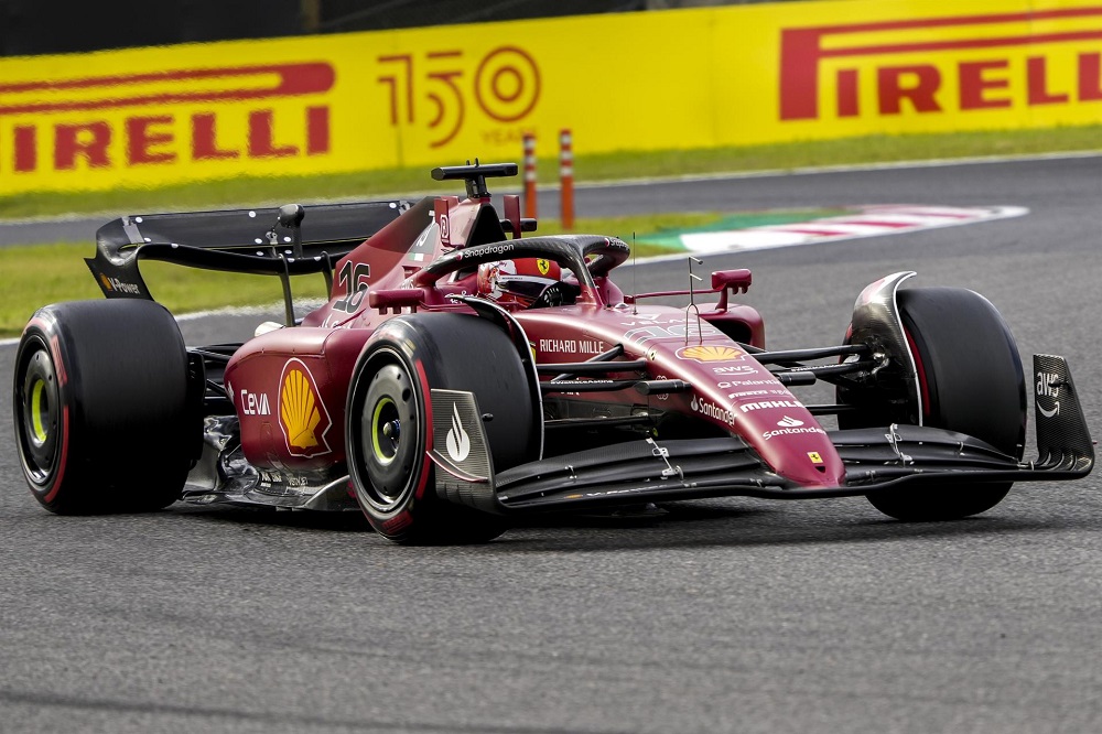 Pilotos da Ferrari lamentam após deixarem pole escapar por pouco no Japão