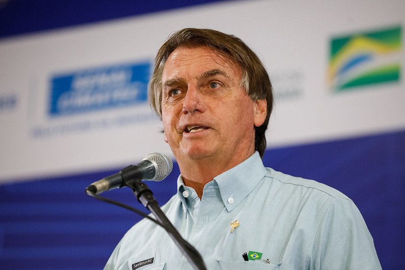 Bolsonaro diz que há ‘90% de chance’ de Braga Netto ser candidato a vice